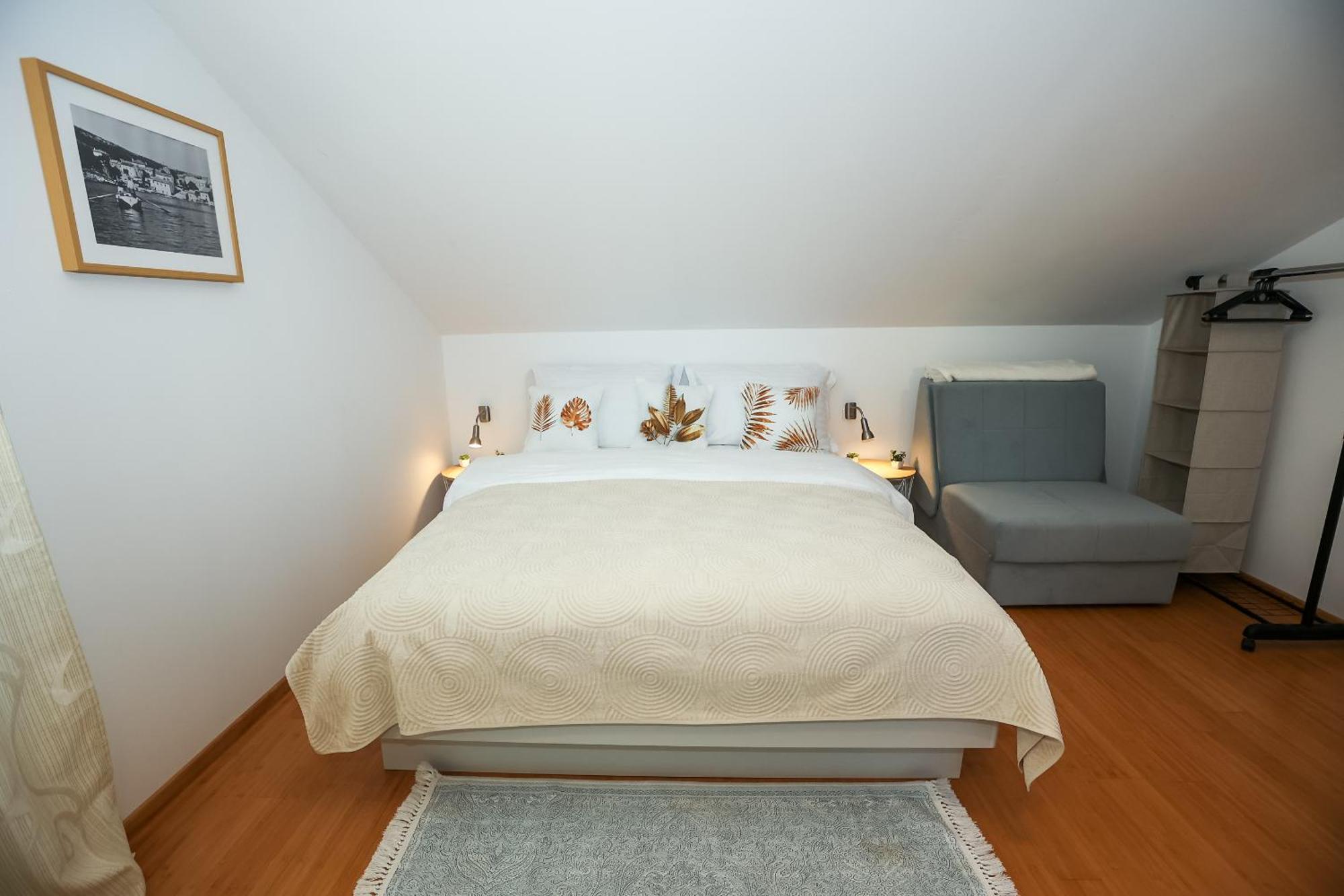 Z&A Studio Apartment With Parking Божава Екстер'єр фото